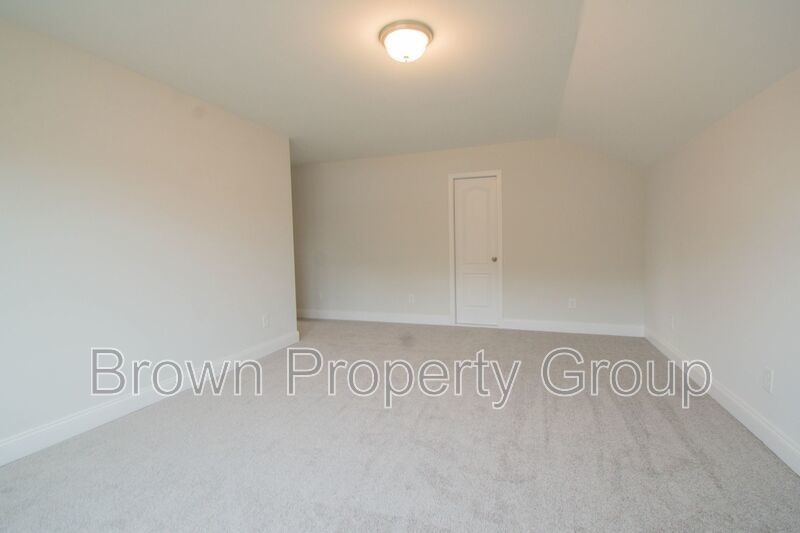 Coming Soon! 4 Bedroom 3 Bathroom- No Pets property image