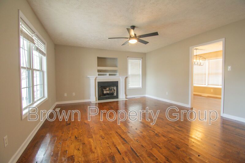 3 Bedroom 2.5 Bathroom Home with Modern Upgrades! property image