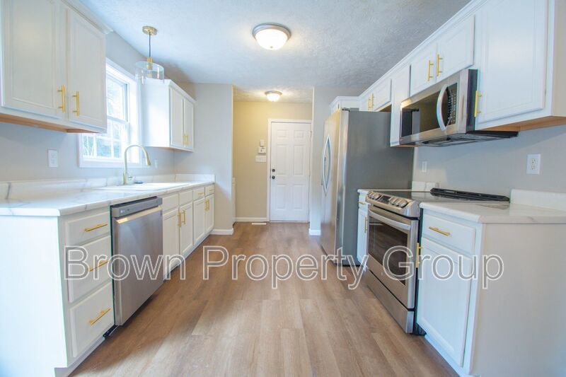 3 Bedroom 2.5 Bathroom Home with Modern Upgrades! property image