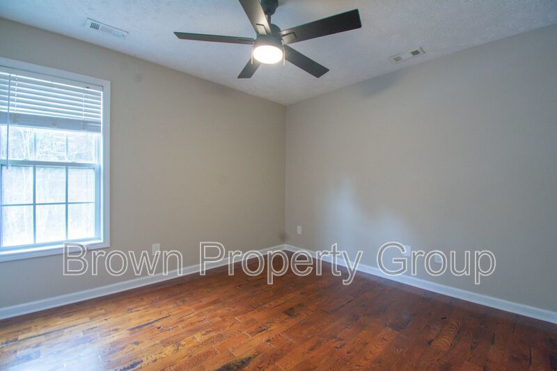 3 Bedroom 2.5 Bathroom Home with Modern Upgrades! property image