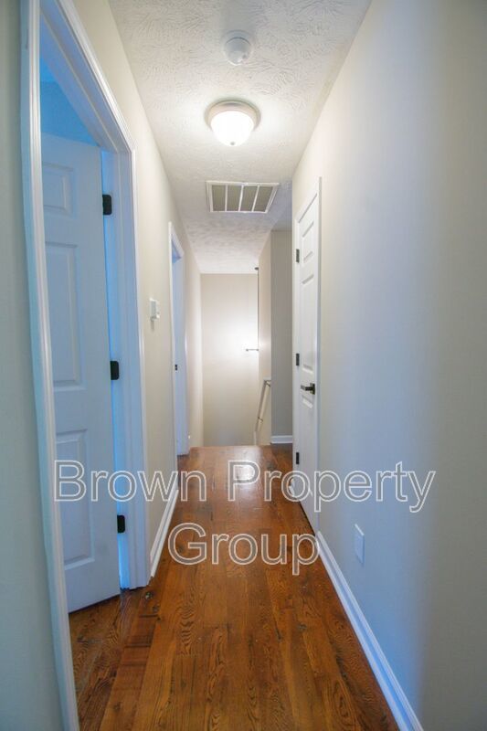 3 Bedroom 2.5 Bathroom Home with Modern Upgrades! property image