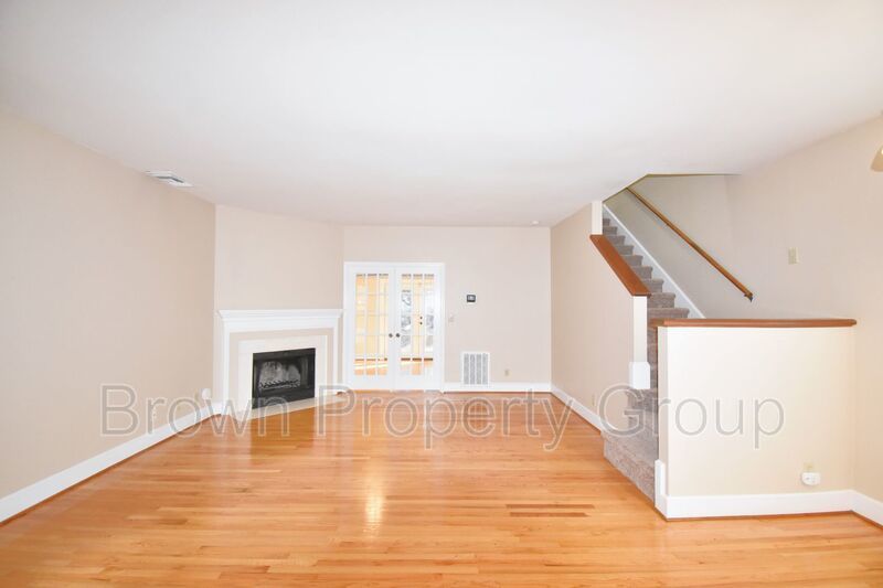 3 Bedroom 2 Bathroom Townhome- Pets Considered property image