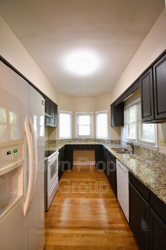 3 Bedroom 2 Bathroom Townhome- Pets Considered property image