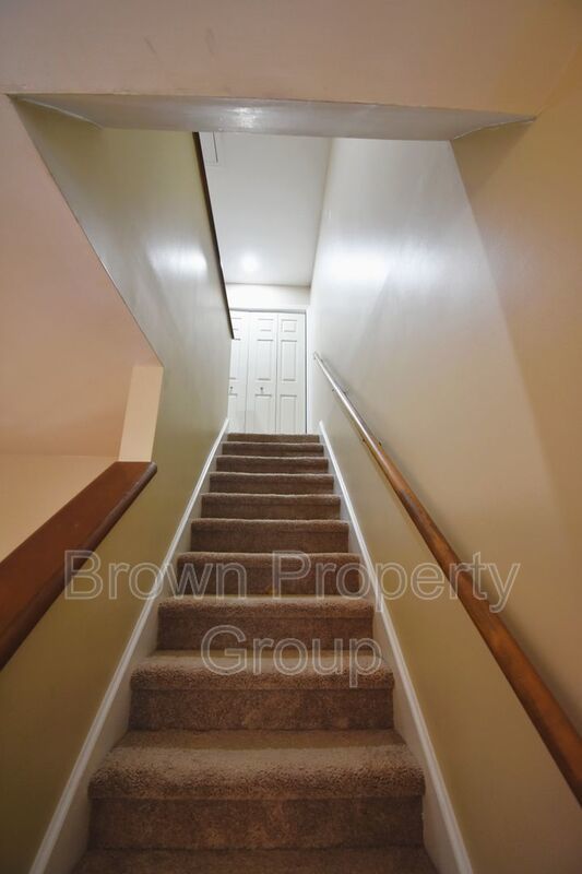 3 Bedroom 2 Bathroom Townhome- Pets Considered property image