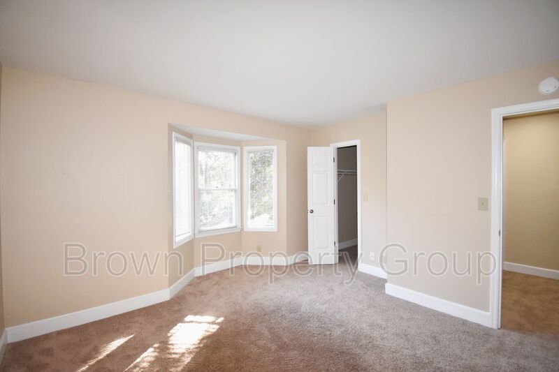 3 Bedroom 2 Bathroom Townhome- Pets Considered property image