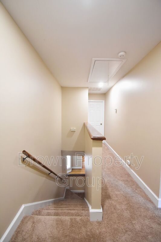 3 Bedroom 2 Bathroom Townhome- Pets Considered property image