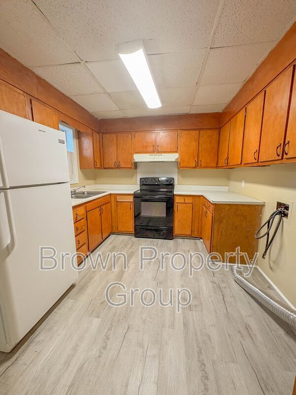 2 Bedroom 1 Bathroom Townhome- Small Pets Okay property image