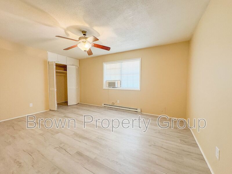 2 Bedroom 1 Bathroom Townhome- Small Pets Okay property image