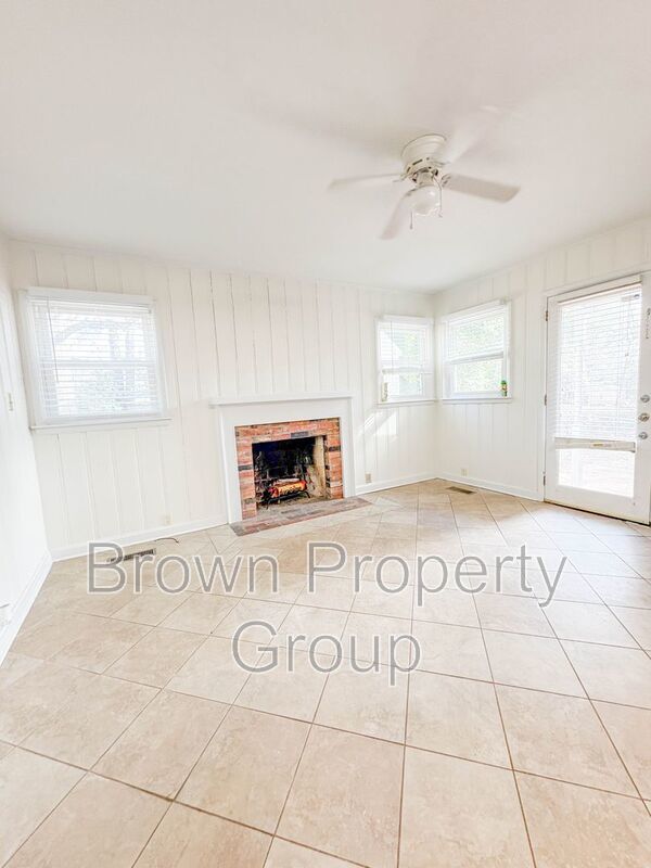 3 Bedroom 2 Bathroom with Detached Garage property image