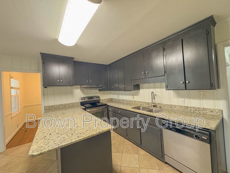 3 Bedroom 2 Bathroom with Detached Garage property image