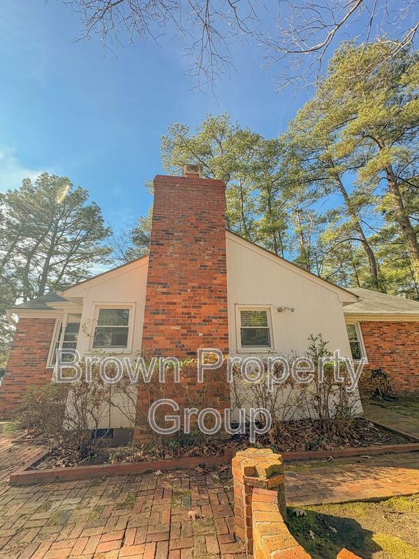 3 Bedroom 2 Bathroom with Detached Garage property image