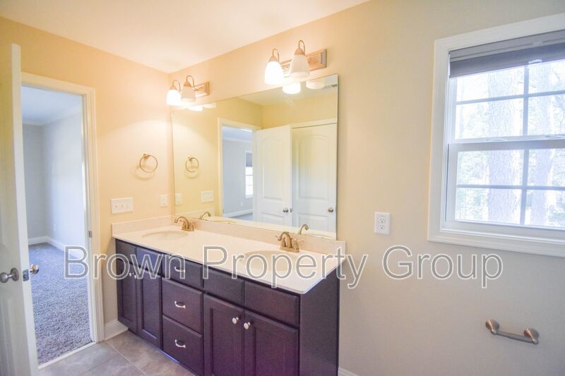 3 Bedroom 2.5 Bathroom in Haymount - No Pets property image