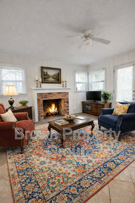 3 Bedroom 2 Bathroom with Detached Garage property image