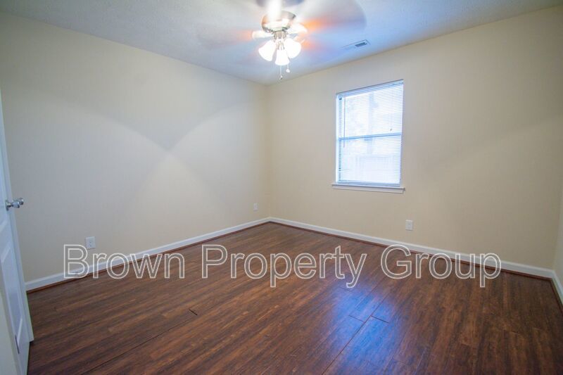 3 Bedroom 2 Bathroom - Pets Allowed! property image