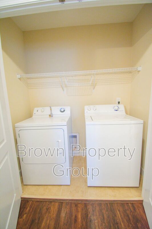 3 Bedroom 2 Bathroom - Pets Allowed! property image