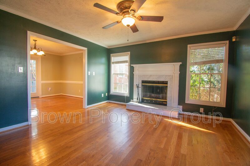 3 Bedroom 2.5 Bathroom with Bonus Room! property image