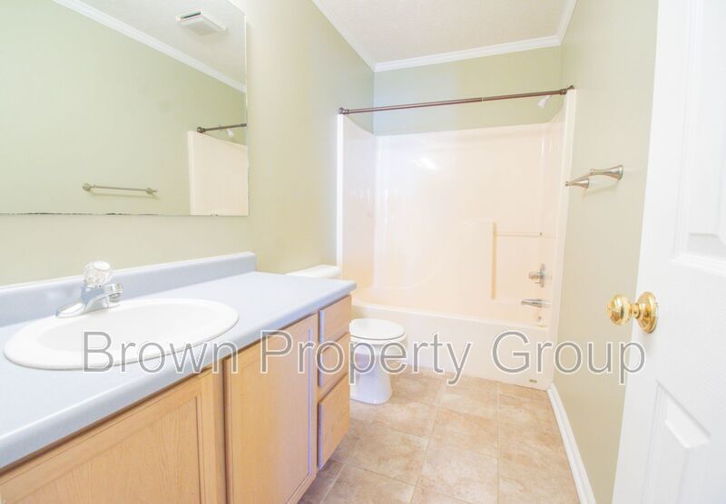 3 Bedroom 2.5 Bathroom with Bonus Room! property image