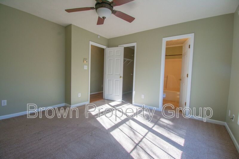 3 Bedroom 2.5 Bathroom with Bonus Room! property image