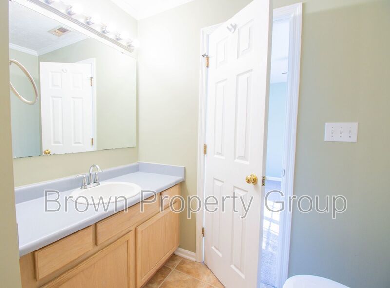 3 Bedroom 2.5 Bathroom with Bonus Room! property image