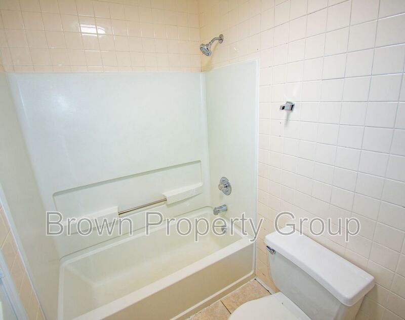 Renovated 3 Bedroom 2 Bathroom- No Pets property image