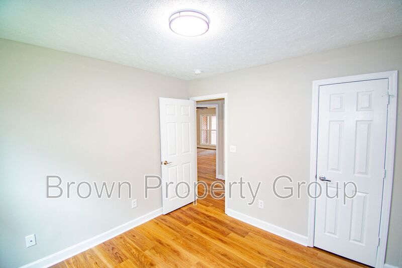 Renovated 3 Bedroom 2 Bathroom- No Pets property image