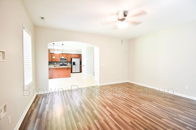 Coming Soon! 4 Bedroom 2.5 Bath property image