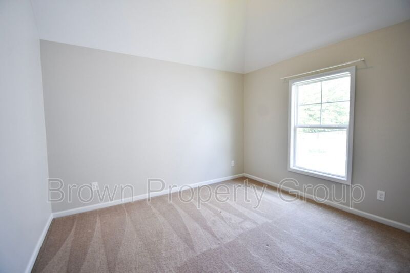 Coming Soon! 4 Bedroom 2.5 Bath property image