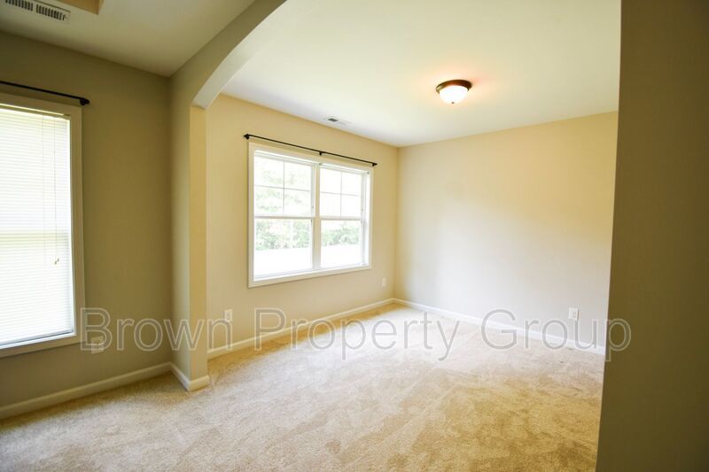 Coming Soon! 4 Bedroom 2.5 Bath property image