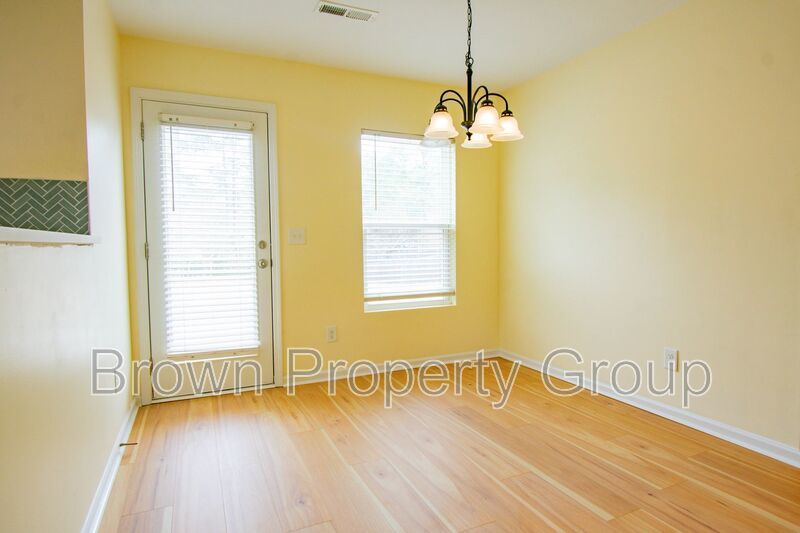 4 Bedroom 3 Bathroom Home- Pets Okay! property image