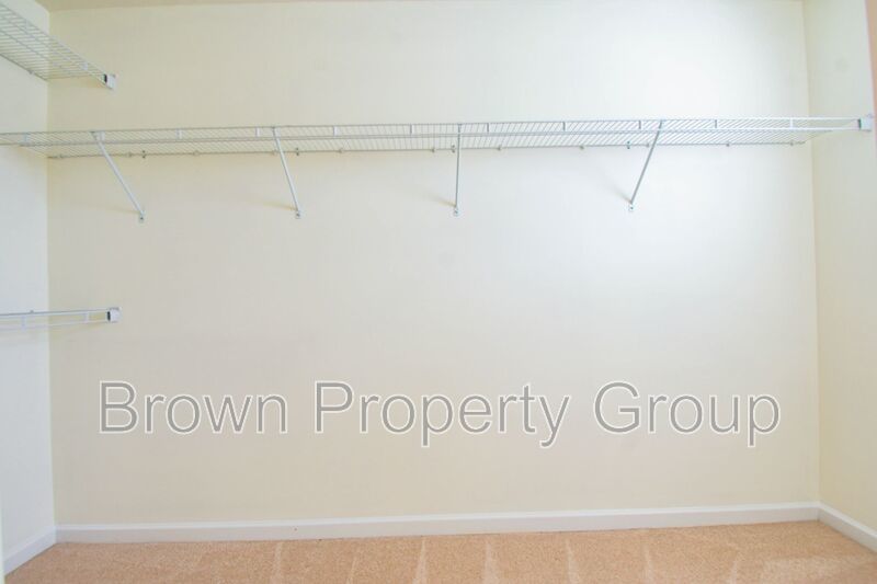 4 Bedroom 3 Bathroom Home- Pets Okay! property image