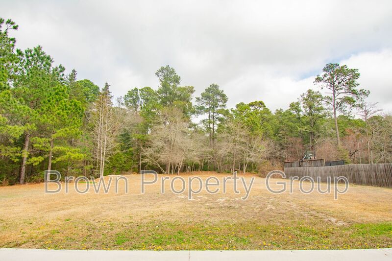 4 Bedroom 3 Bathroom Home- Pets Okay! property image