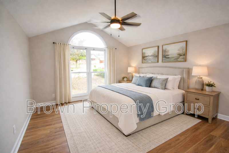 Renovated 3 Bedroom 2 Bathroom- No Pets property image