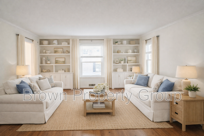 FIRST TWO WEEKS RENT FREE! 3 Bedroom 2 Bathroom with Detached Garage property image