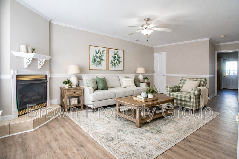 Coming Soon! 2 Bedroom 2.5 Bathroom Townhome property image