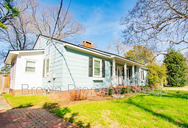 Available 3/27/26 - Charming Haymount 3 Bedroom 2 Bathroom Home- Pets Okay property image