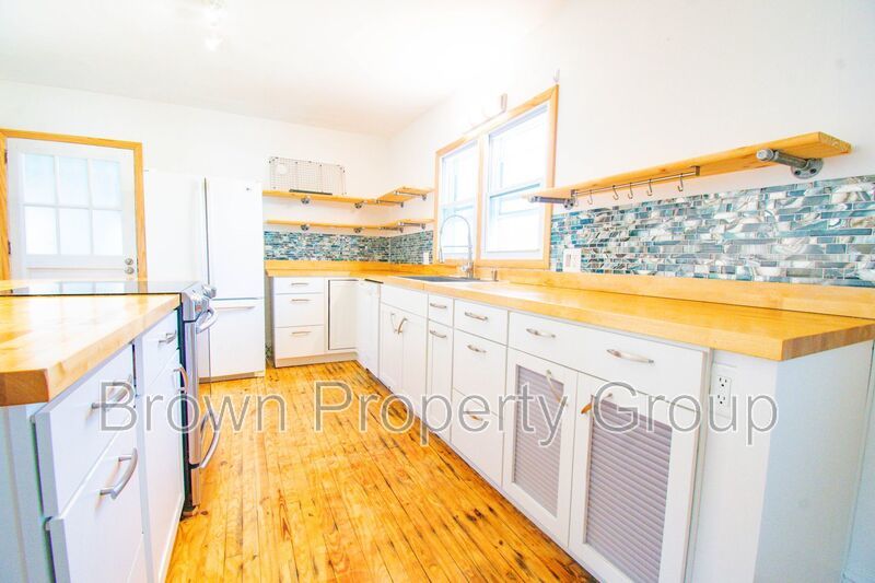 Available 3/27/26 - Charming Haymount 3 Bedroom 2 Bathroom Home- Pets Okay property image