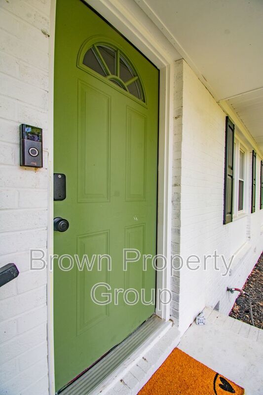 Coming Soon! 4 Bedroom 2 Bathroom Home: Pets Okay! property image