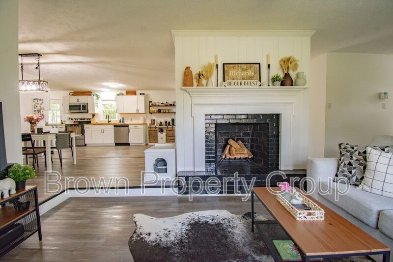 Coming Soon! 4 Bedroom 2 Bathroom Home: Pets Okay! property image