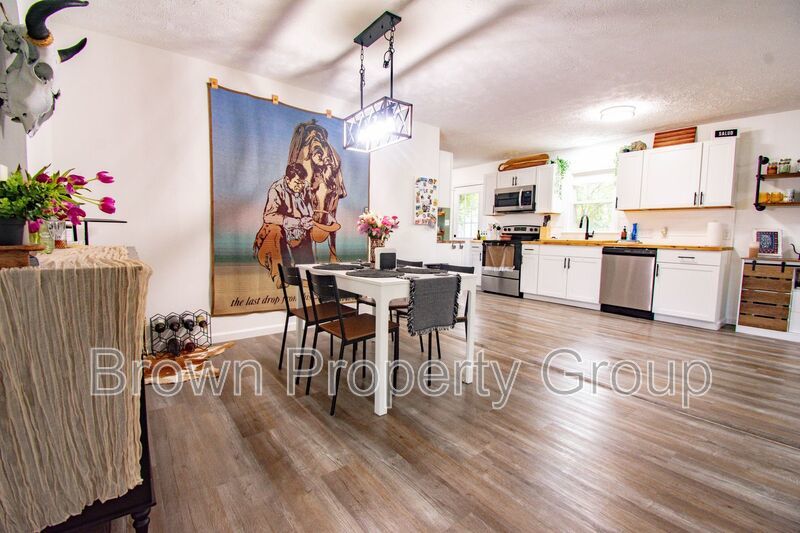 Coming Soon! 4 Bedroom 2 Bathroom Home: Pets Okay! property image