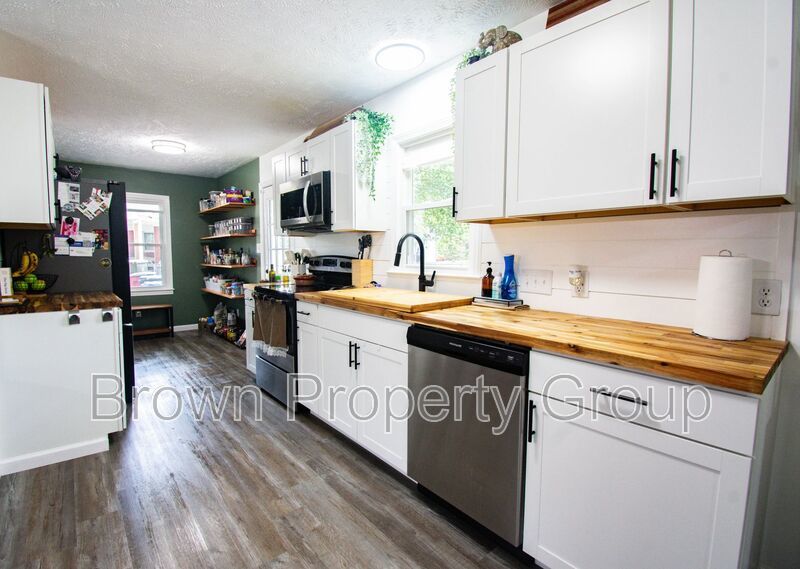 Coming Soon! 4 Bedroom 2 Bathroom Home: Pets Okay! property image