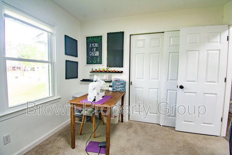 Coming Soon! 4 Bedroom 2 Bathroom Home: Pets Okay! property image