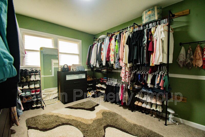 Coming Soon! 4 Bedroom 2 Bathroom Home: Pets Okay! property image