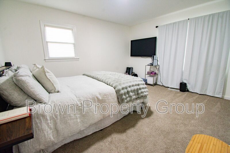 Coming Soon! 4 Bedroom 2 Bathroom Home: Pets Okay! property image