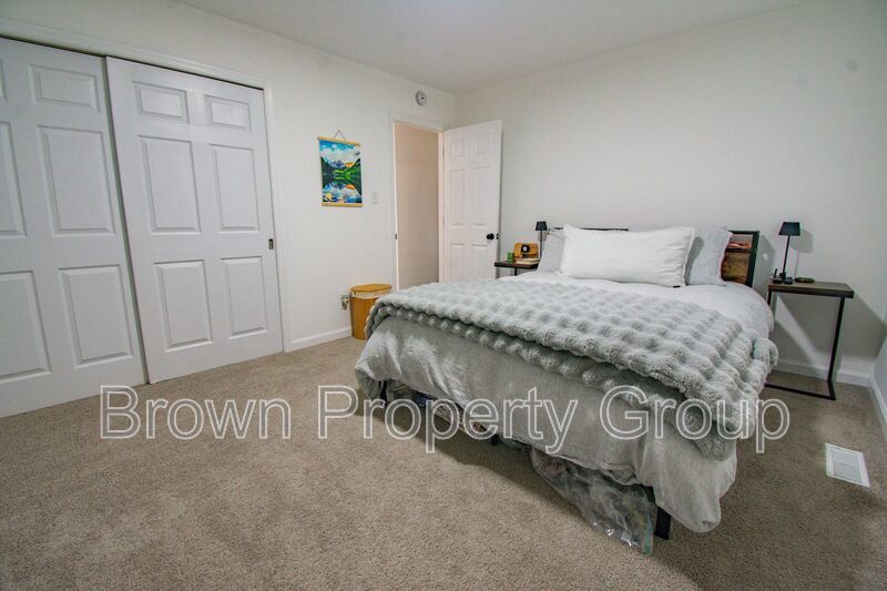 Coming Soon! 4 Bedroom 2 Bathroom Home: Pets Okay! property image