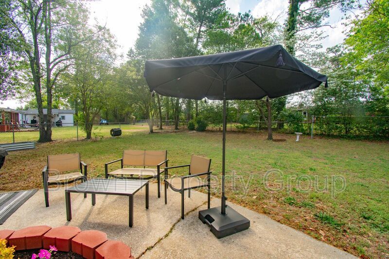 Coming Soon! 4 Bedroom 2 Bathroom Home: Pets Okay! property image