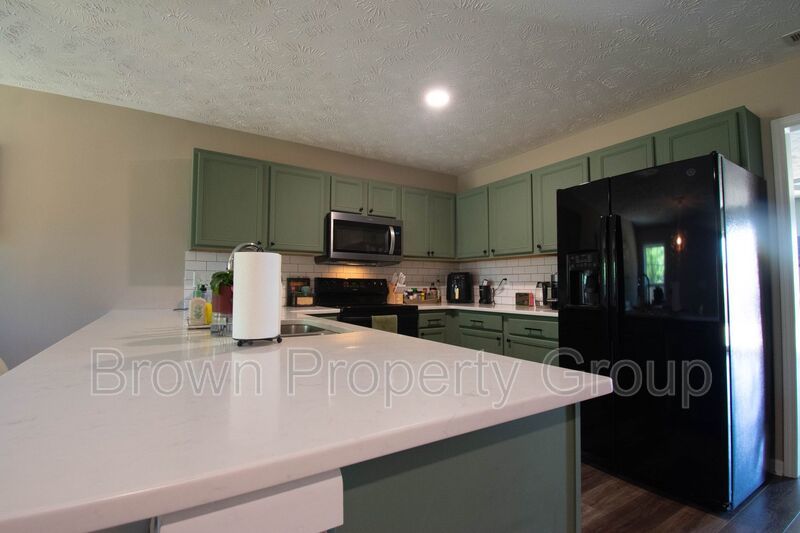 Coming Soon! 3 Bedroom 2.5 Bathroom with Large Fence Yard property image