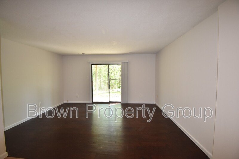 Wickford Court Apartments- Quiet Neighborhood Living property image