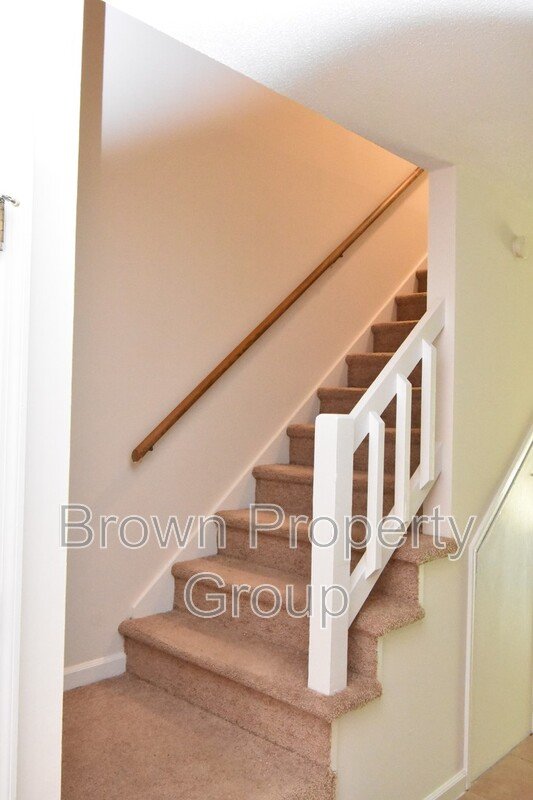 Wickford Court Apartments- Quiet Neighborhood Living property image