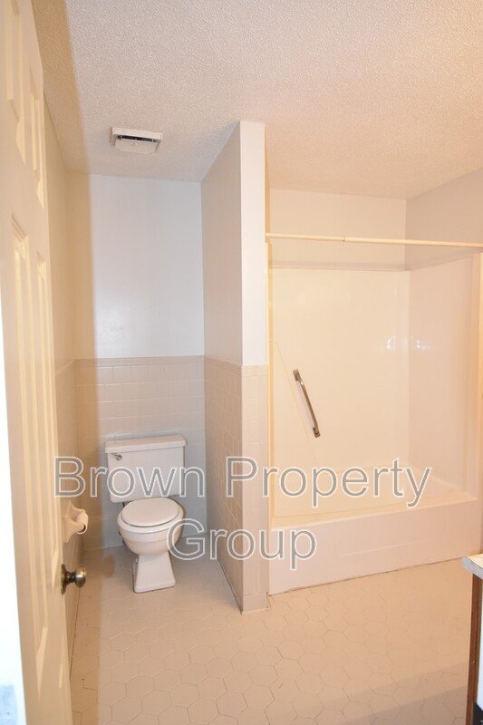 Wickford Court Apartments- Quiet Neighborhood Living property image