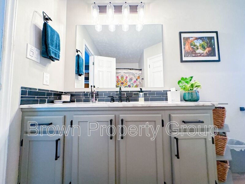 Coming Soon! 3 Bedroom 2 Bathroom-Dogs okay! property image